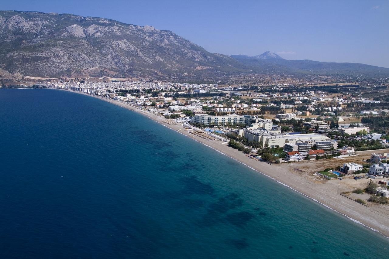 Grand Hotel Loutraki ภายนอก รูปภาพ
