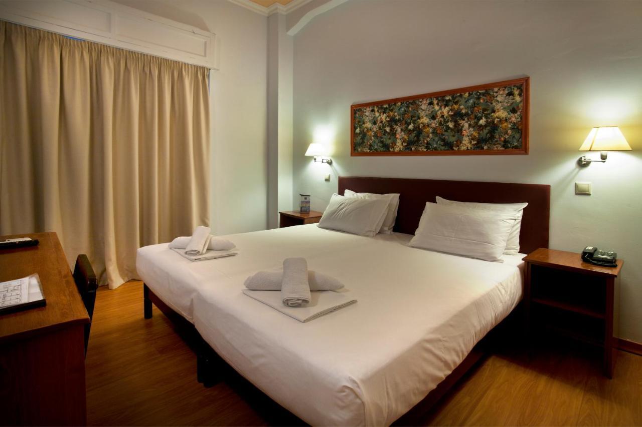Grand Hotel Loutraki ภายนอก รูปภาพ