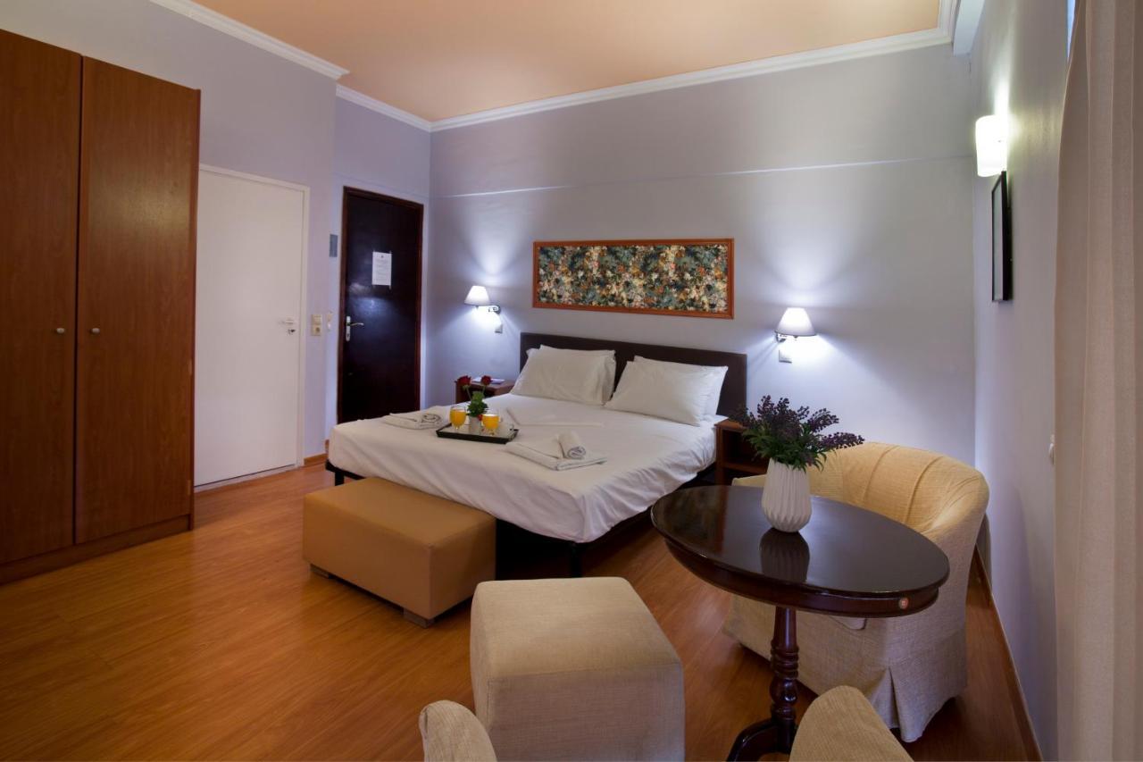 Grand Hotel Loutraki ภายนอก รูปภาพ