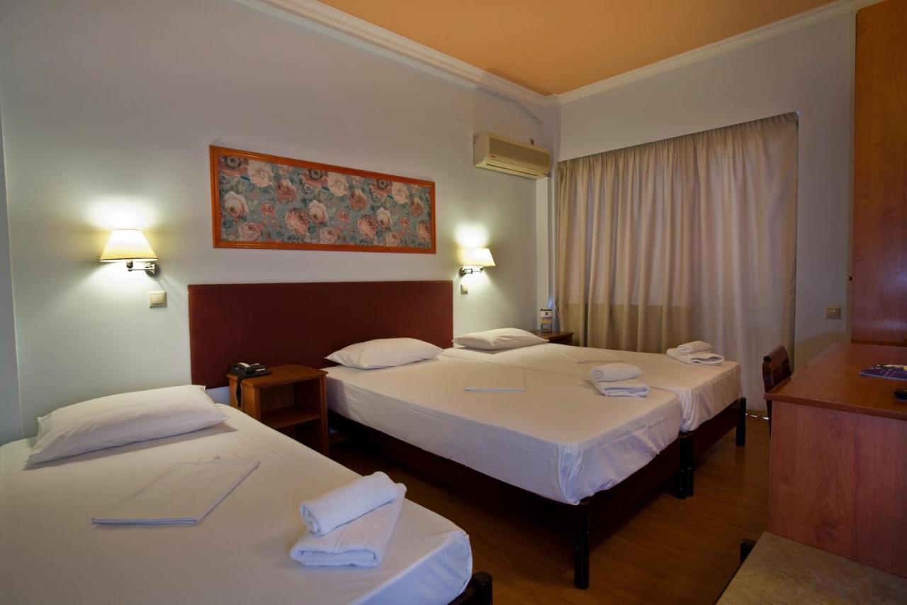 Grand Hotel Loutraki ภายนอก รูปภาพ