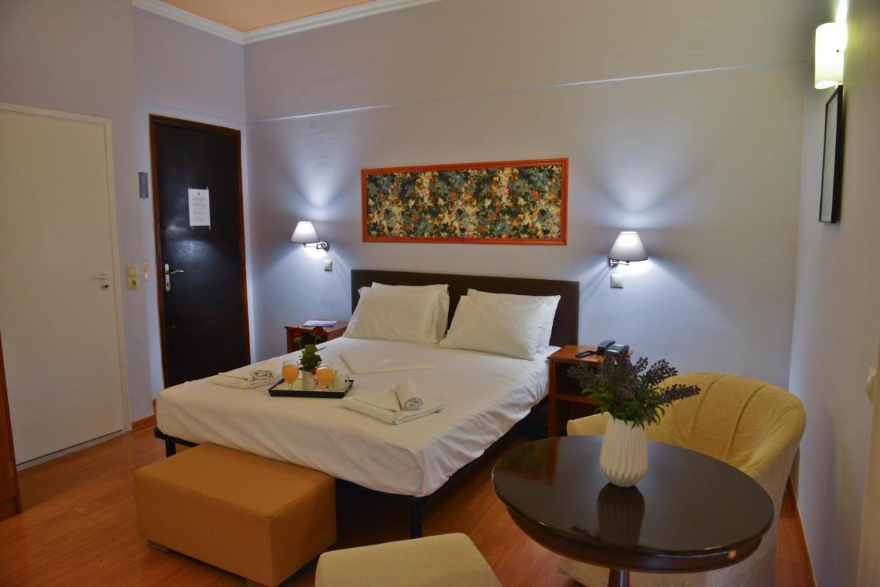 Grand Hotel Loutraki ภายนอก รูปภาพ
