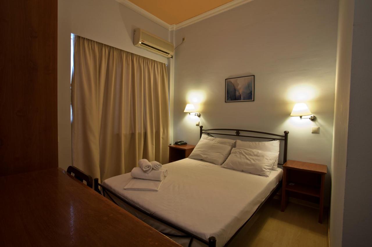 Grand Hotel Loutraki ภายนอก รูปภาพ