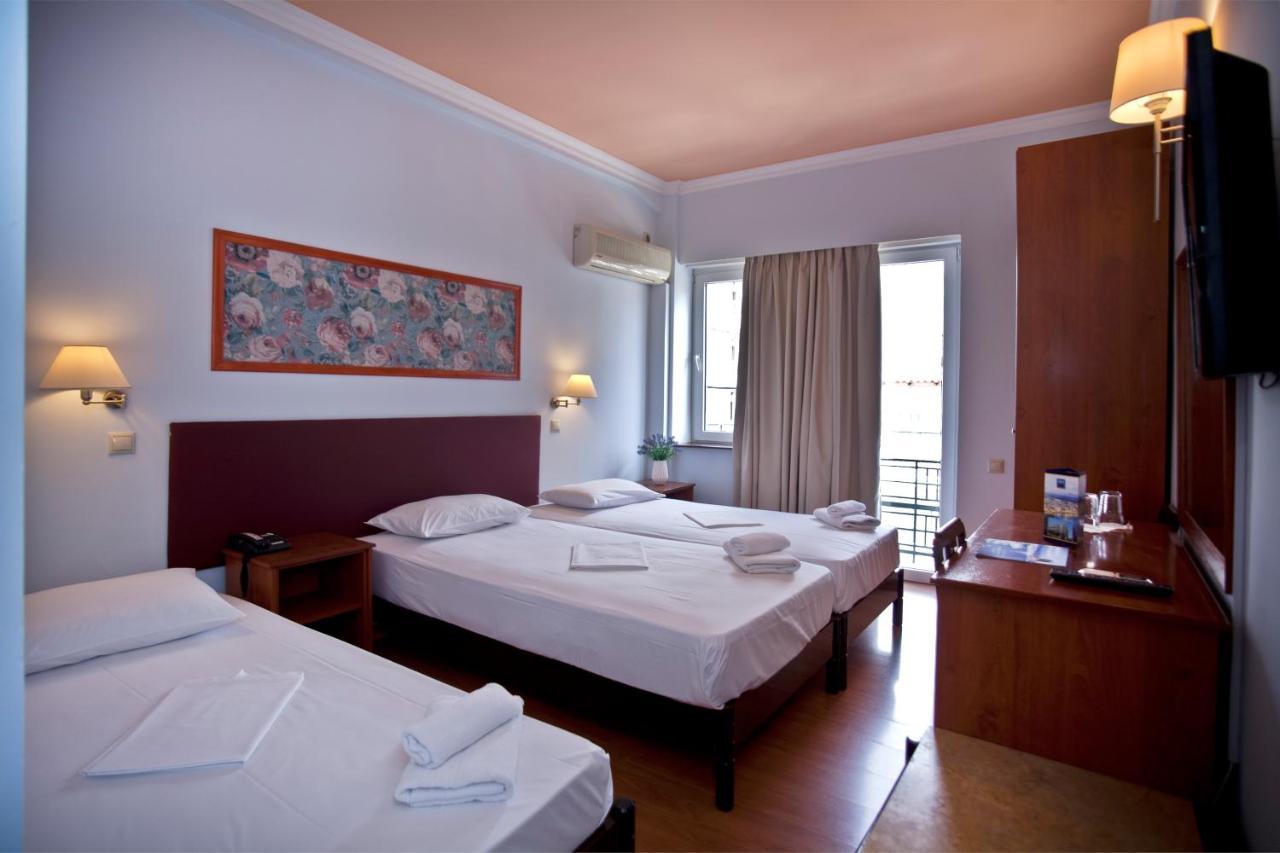 Grand Hotel Loutraki ภายนอก รูปภาพ
