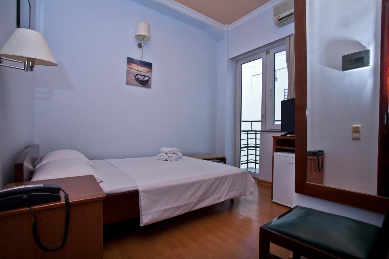 Grand Hotel Loutraki ภายนอก รูปภาพ